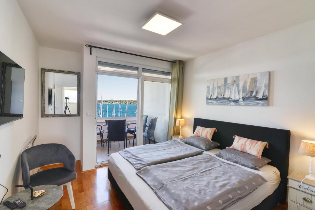 Studio Apartment Harbour Pula Exterior foto